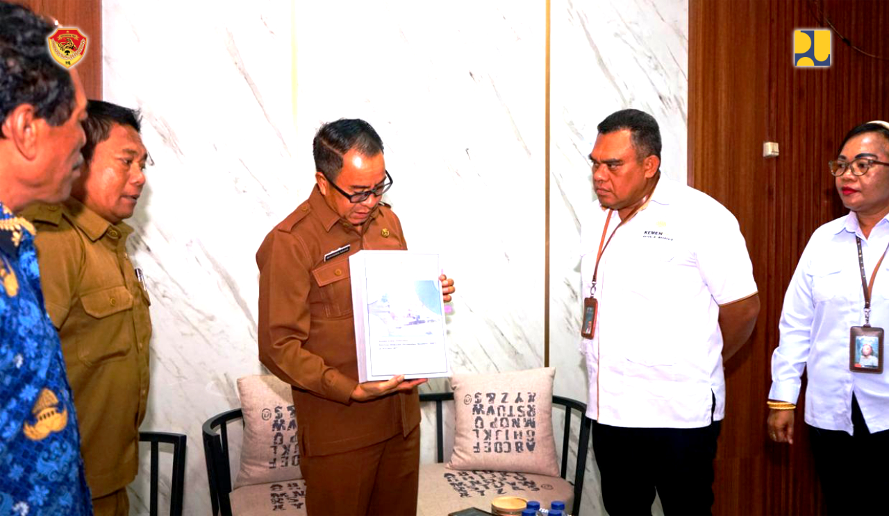 Dukung Program Pembangunan Tiga Juta Rumah, PUPR NTT Serahkan Data 19.543 RTLH ke Pemerintah Pusat